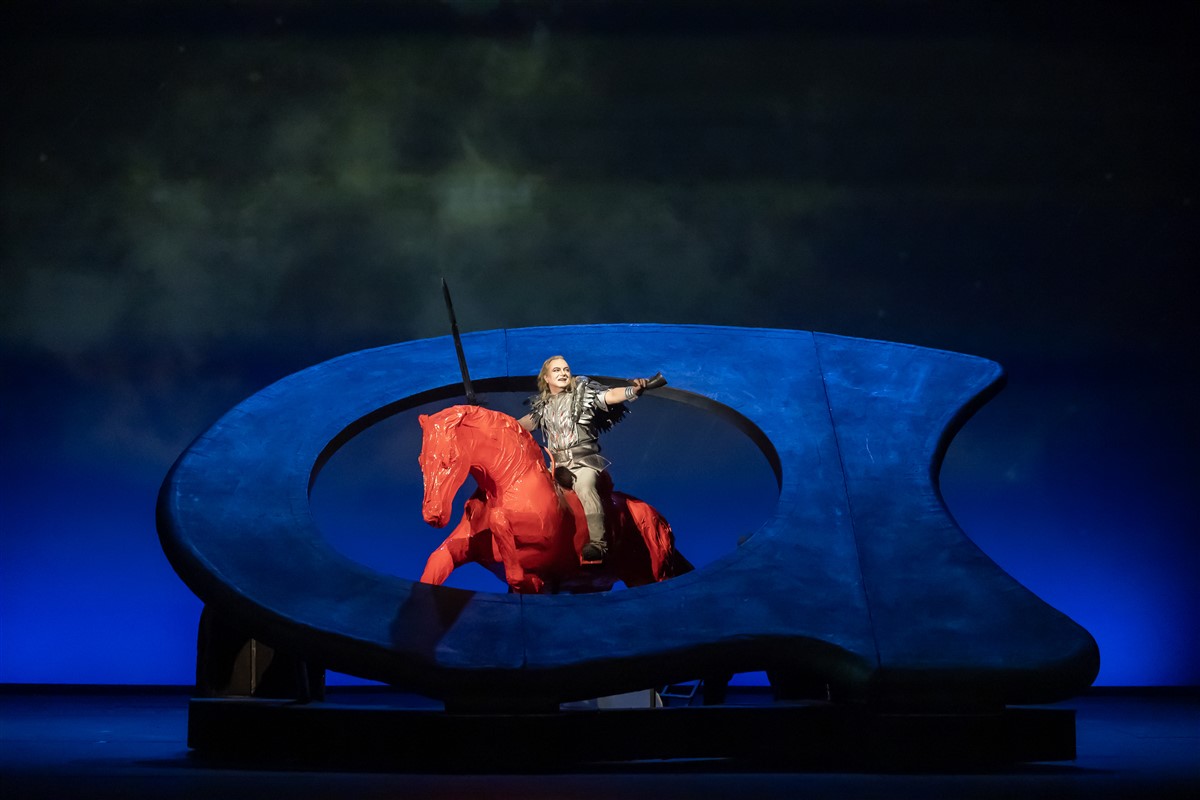 Снимка: ЗАЛЕЗЪТ НА БОГОВЕТЕ / GÖTTERDÄMMERUNG Opera by Richard Wagner