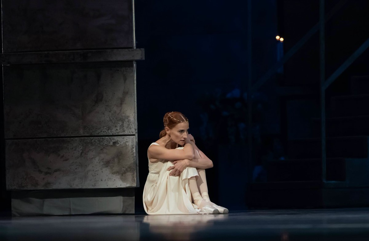 Снимка: РОМЕО И ЖУЛИЕТА / ROMЕ́O ET JULIETTE Ballet by Sergei Prokofiev