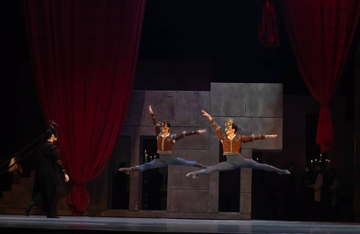 Снимка: РОМЕО И ЖУЛИЕТА / ROMЕ́O ET JULIETTE Ballet by Sergei Prokofiev