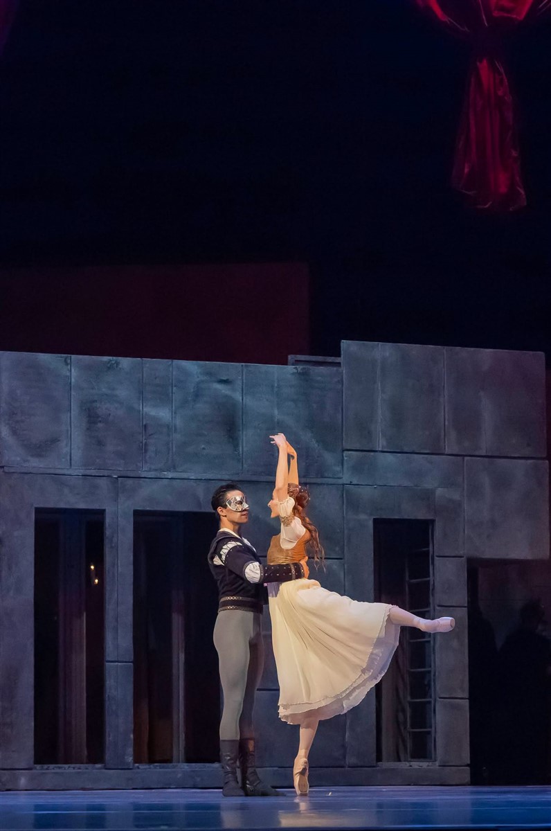 Снимка: РОМЕО И ЖУЛИЕТА / ROMЕ́O ET JULIETTE Ballet by Sergei Prokofiev