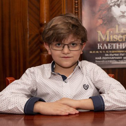 Антон-Марио Петров